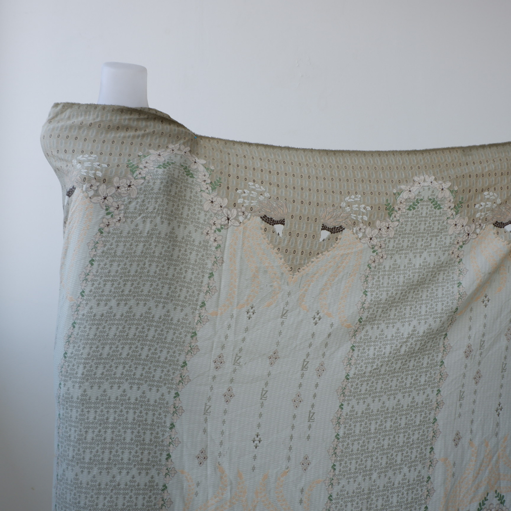 0.5 METER Kain Moscrepe Motif/ Kain Motif Gamis/ Kain Motif Bunga