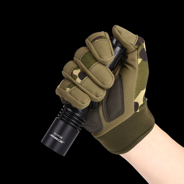 JETBeam Senter LED CREE XP-L HI Outdoor Flashlight Rechargeable 1100lm - BC25 TAC - Black