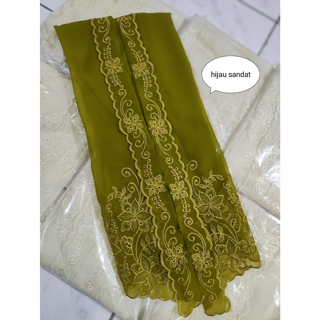 kain kebaya bordir leher lipat