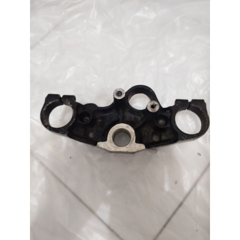 segitiga T atas Yamaha Byson original