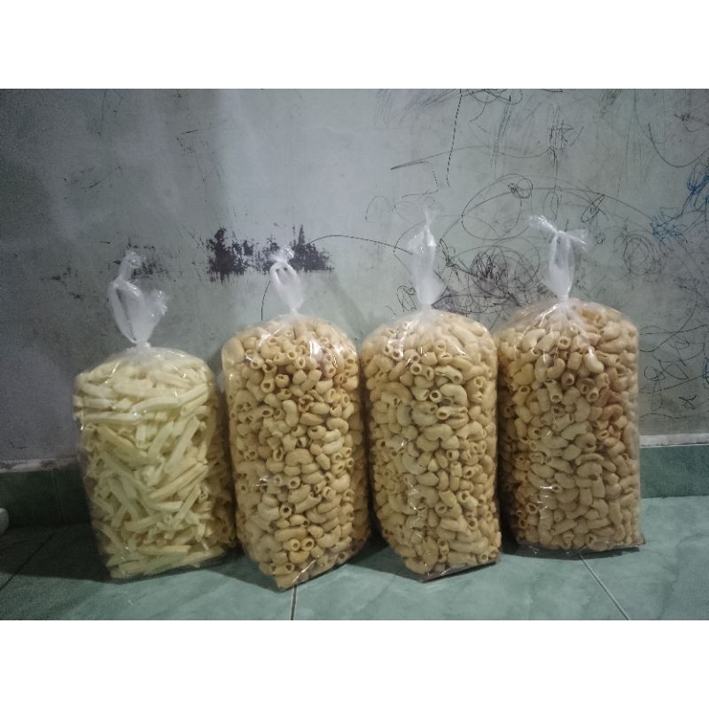 

makaroni / stick kentang