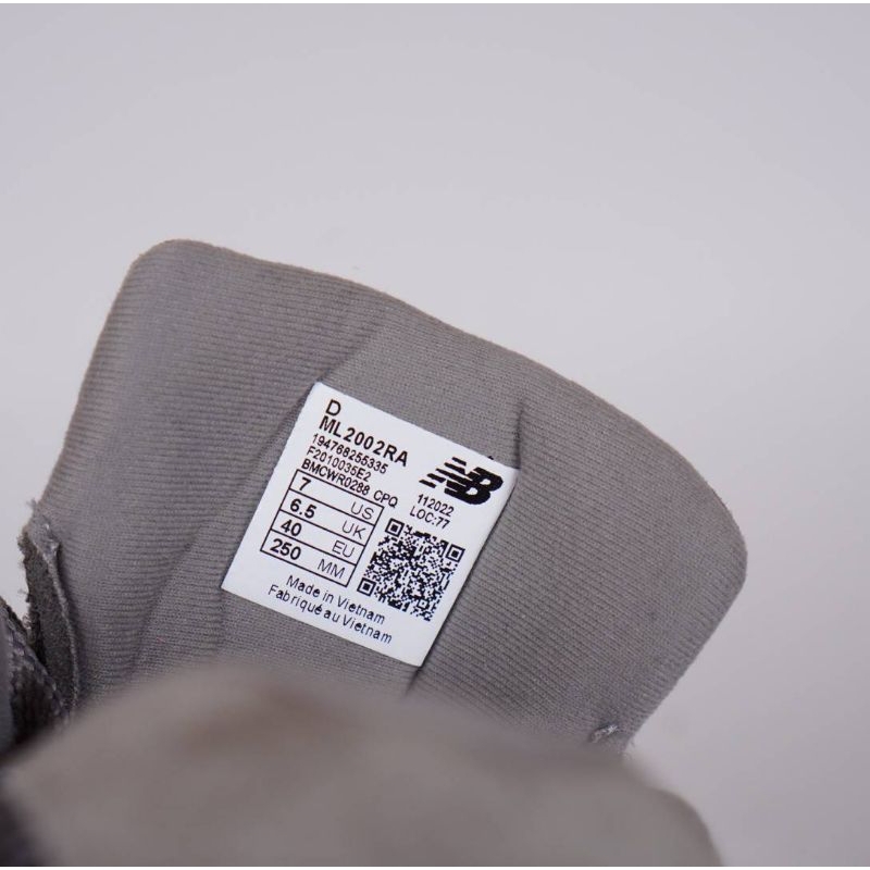 New Balance 2002r Light Grey