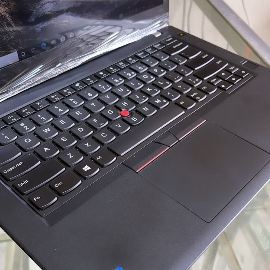 Laptop Lenovo Thinkpad T480 Core i5 Gen 8 - Mulus - Bergaransi