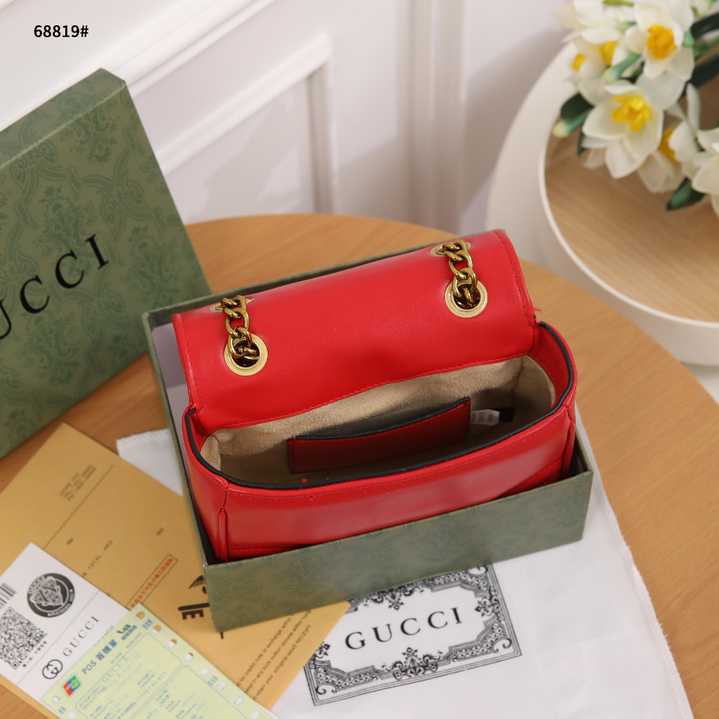 gc 68819 Chain Shoulder Bag