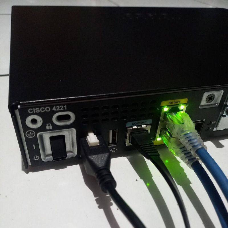 Cisco 4200 Series 4221 Router ISR4221/K9