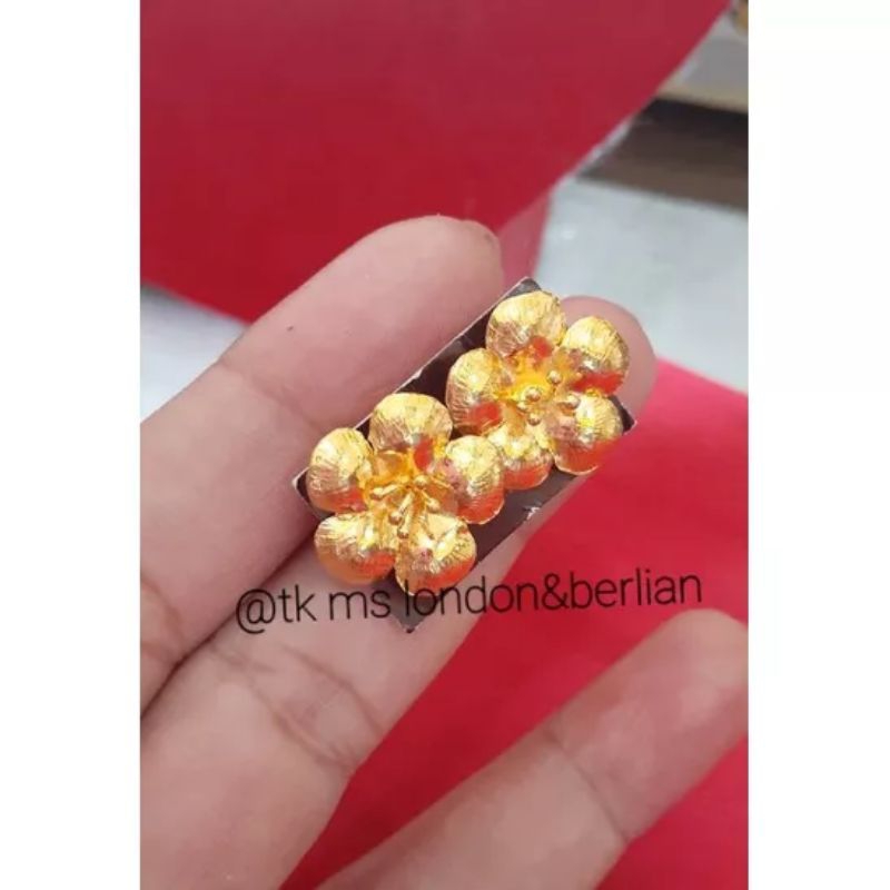 Anting Kelopak Emas London 24K. Kadar 999,9%.