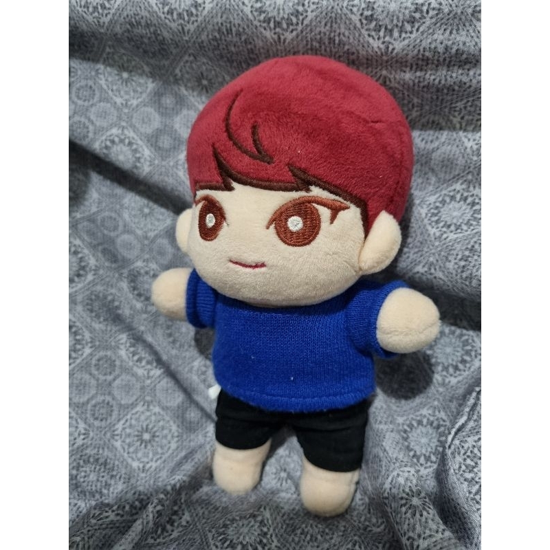 hwang minhyun doll wanna one nuest nu'est aktor