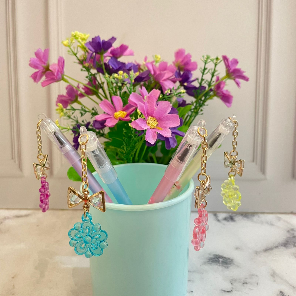 

PULPEN GANTUNGAN BUNGA MAWAR KRISTAL PENA PEN GEL TINTA MURAH UNIK LUCU READY STOCK GROSIR COD