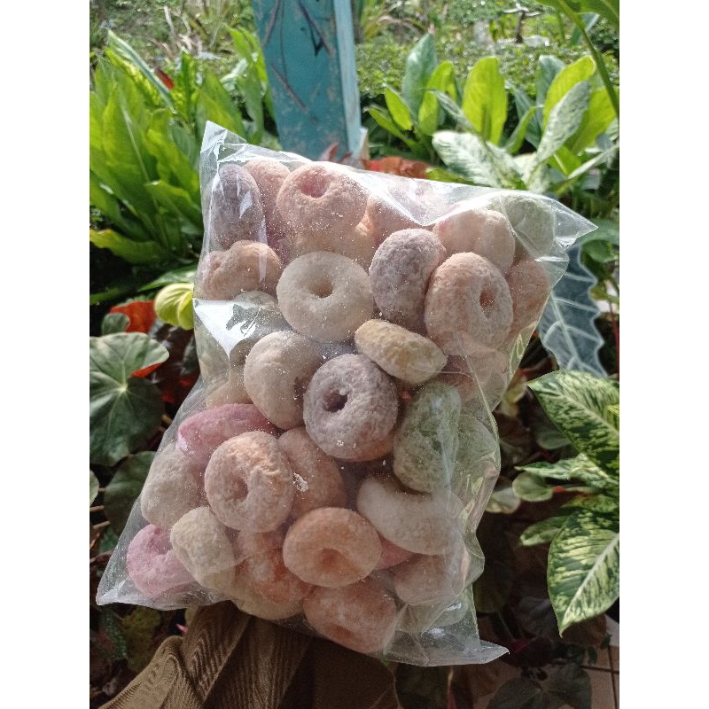 

Cemilan Donat Gabus Warna Pelangi - EKONOMIS 500gr