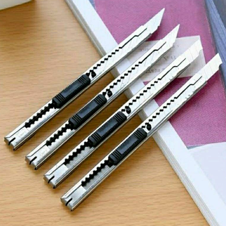 

Pisau Cutter Stainless Silet Pemotong Pencil Kertas Serbaguna