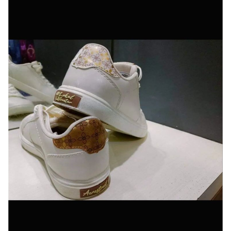 Sneakers Aerostreet X Gibran Batik Series