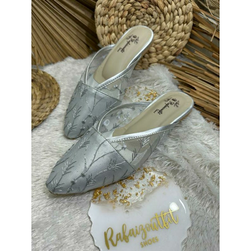 Flatshoes annesha silver Polos cantik Rafaizoufit