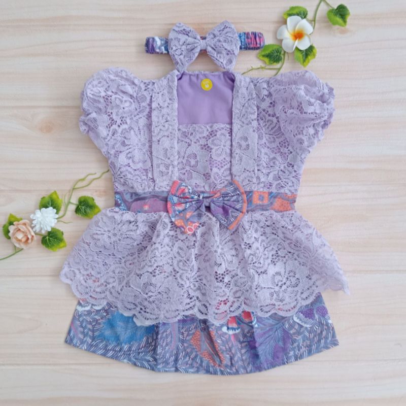 Kebaya Bayi / Kebaya Anak Perempuan / Setelan Kebaya Anak Kinan warna Ungu Muda