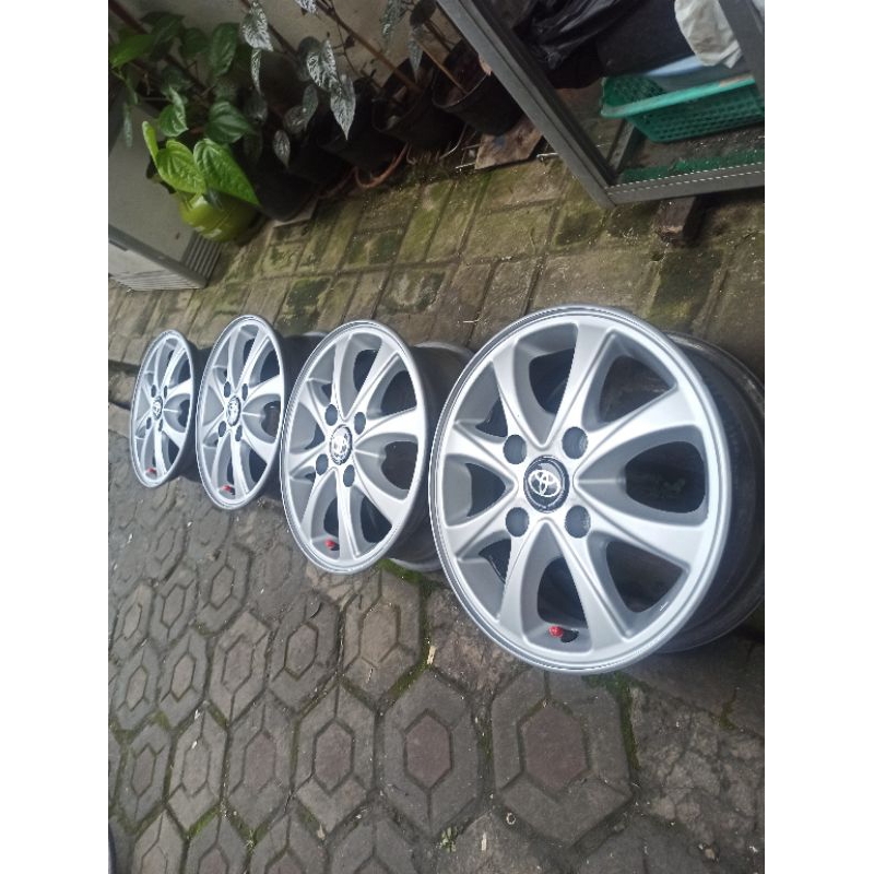 4 velg R14 PCD 114 no geol no retak tubless toyota avanza xenia futura carry kijang panther veloz