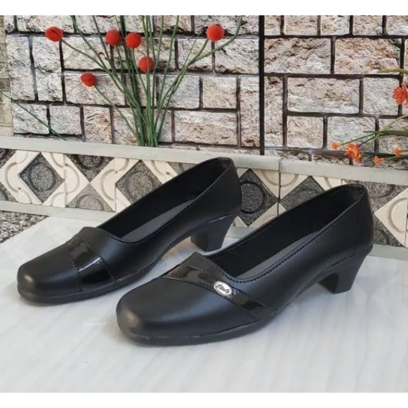 Pantofel Wanita Tinggi 5 cm