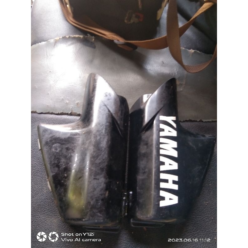 tutup spakbor fizR tutup spakbor shock depan fizR