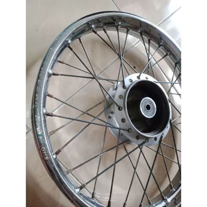 PELEK BELAKANG HONDA KARISMA