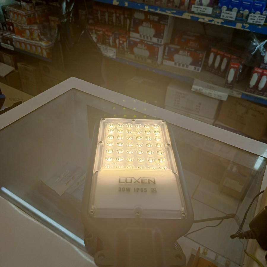 Lampu Jalan PJU LED 50 watt IP65 SMD 100Lm/w LUXEN Bergaransi 1th