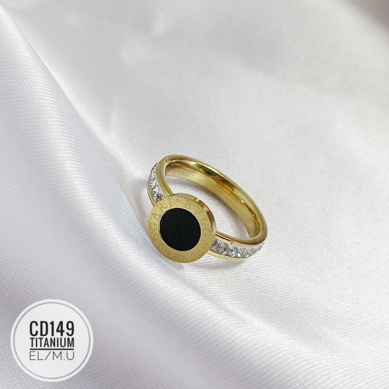 Cincin titanium bv hitam permata CD149