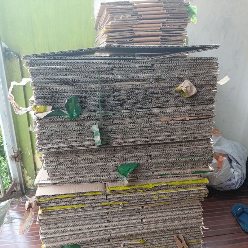 

kardus bekas kondisi bagus dan tebal