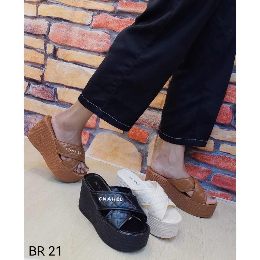 BR-21 wedges wanita kekinian