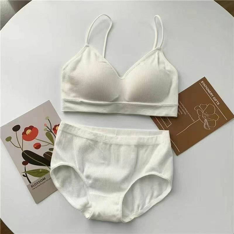 JC113 Promo Bra Set 2in1 BH CD Polos Elegan Bra Wanita Remaja Dewasa Celana Dalam Premium Classy Keren Minimalis Push Up Bralette Pakaian Dalam Elastis Baru 2023 Limited Edition Mix Match Outfit Blazer Outer