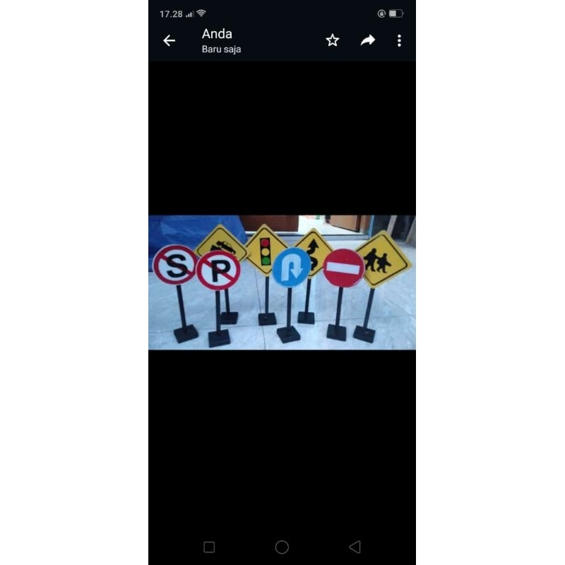 miniatur rambu lalu lintas