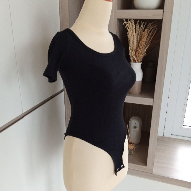 No.49 Koes Hitam Polos