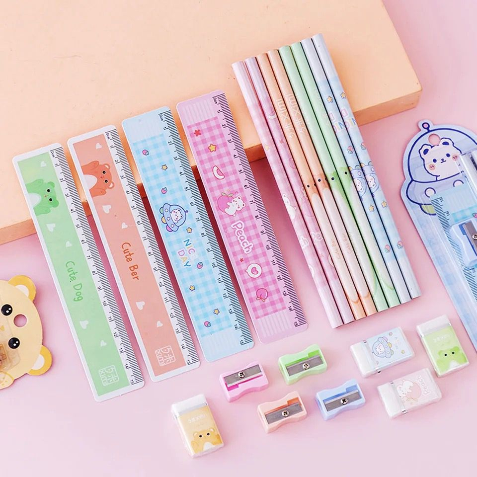 

EMPIRE ALAT SETT TULIS / PAKET ALAT TULIS STATIONERY SETT 5 IN 1 PENSIL PENGHAPUS PENGGARIS RAUTAN PENSIL PAKET KADO
