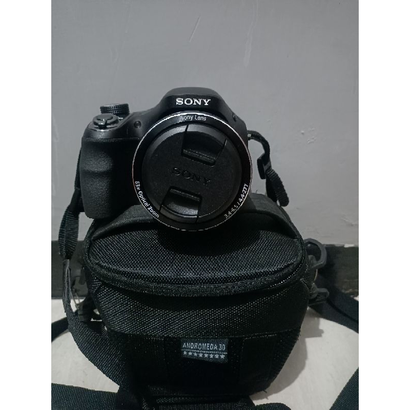 Camera Sony DSC H400