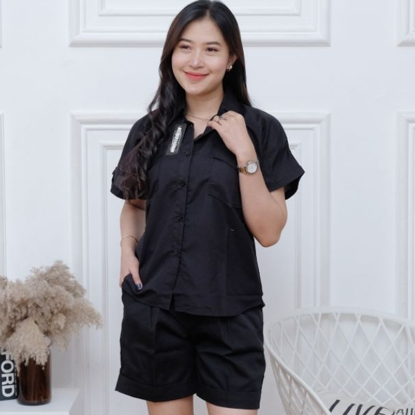 Nevana Shirt Atasan Wanita Terbaru /Kemeja Lengan Pendek Katun Polos