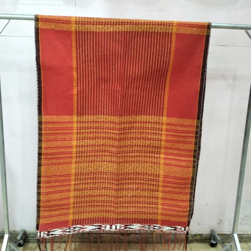 Ulos Ragihotang Merah