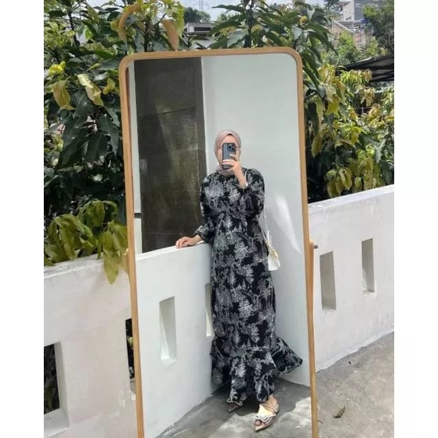 AFI - EC - Diora Maxi Dress