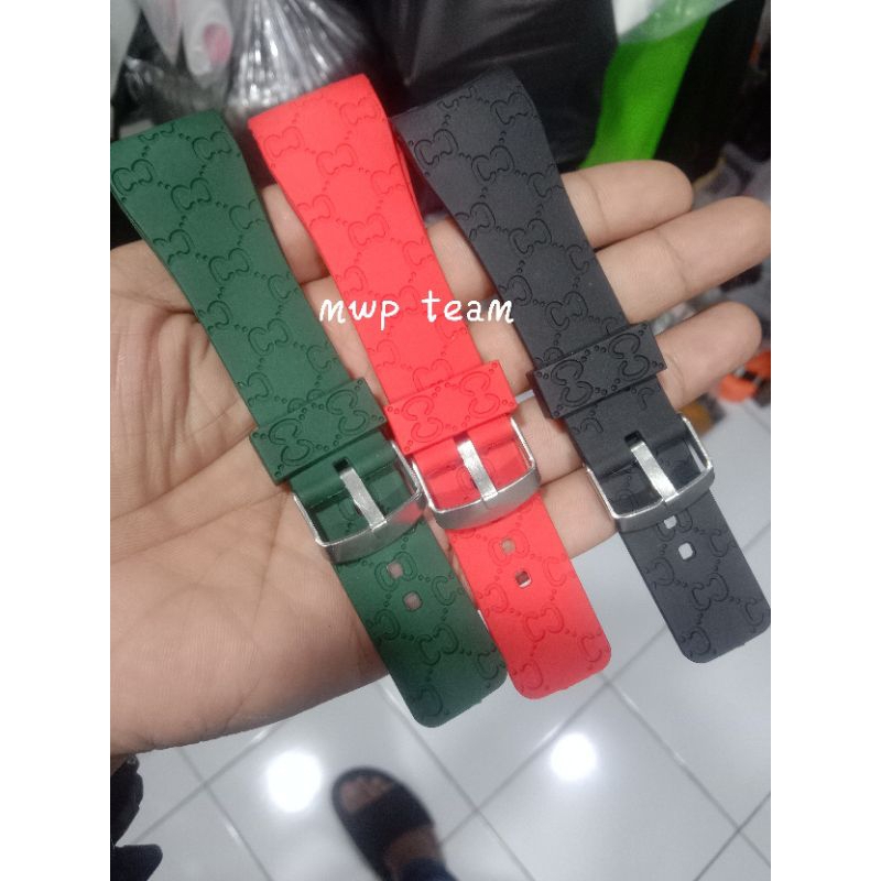 Tali jam gucci strab rubber Guci