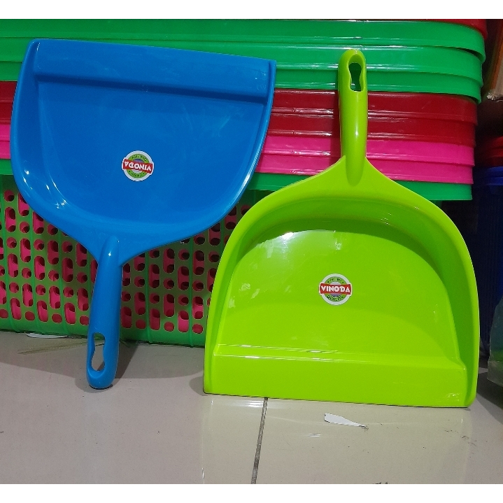 Pengki Tangan Warna Pastel Serokan Plastik Medium