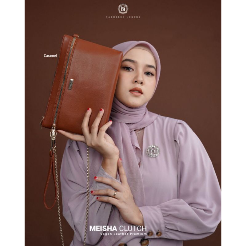 Meisha clutch by Nadheera Luxury Ori