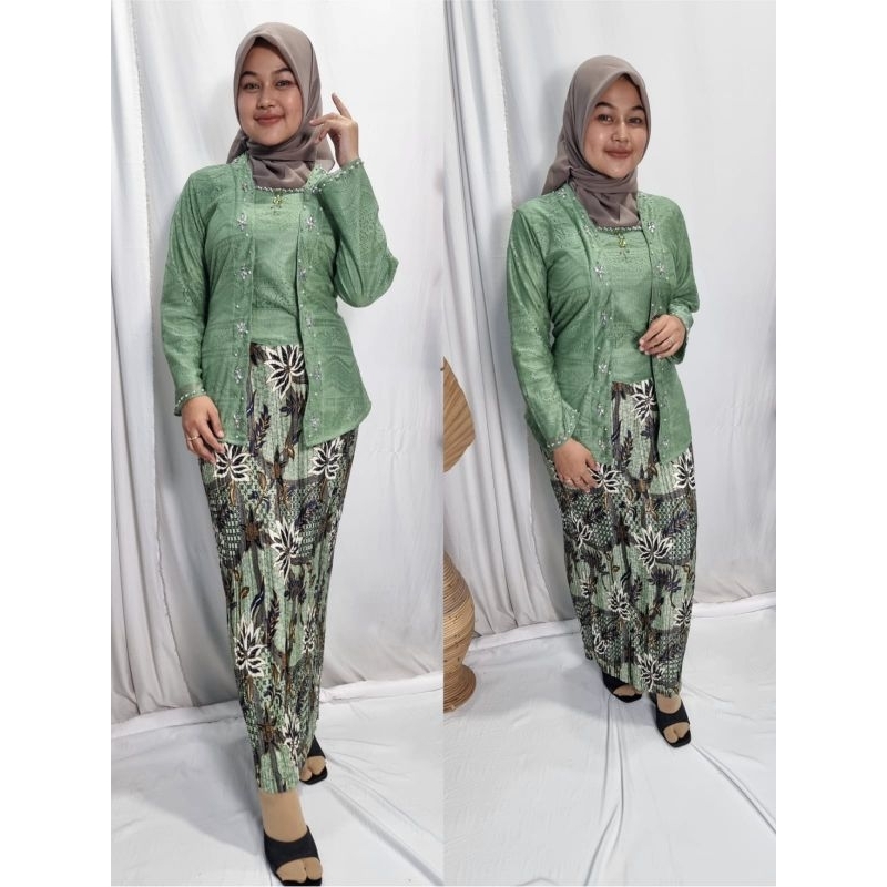 Kebaya Kutu Baru / Kebaya Tunik / Tunik Brokat / Kebaya Modern / Kebaya tile / Kebaya Favorite / Batik Couple