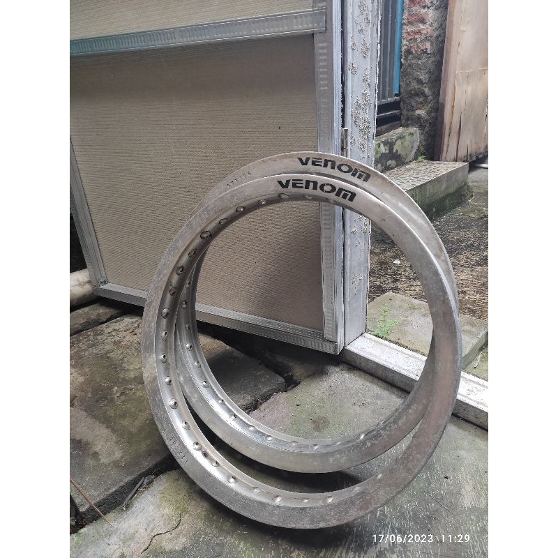 velg venom ring 17 160 185