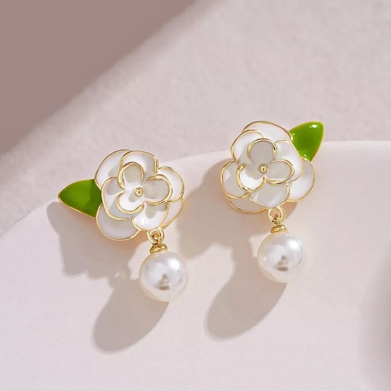 white flower earring retro french style