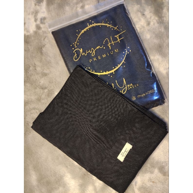 Hijab Segi Empat Black By DhiyaHF