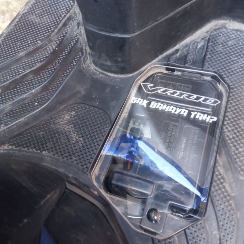 Tutup Aki Akrilik Vario 125/150 Vario Led new/ Cover Aki Akrilik Vario Tutup Aki Vario