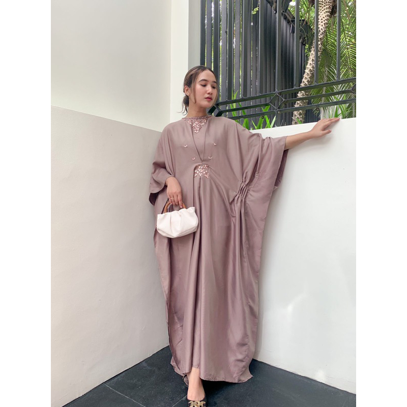 Tunisha kaftan