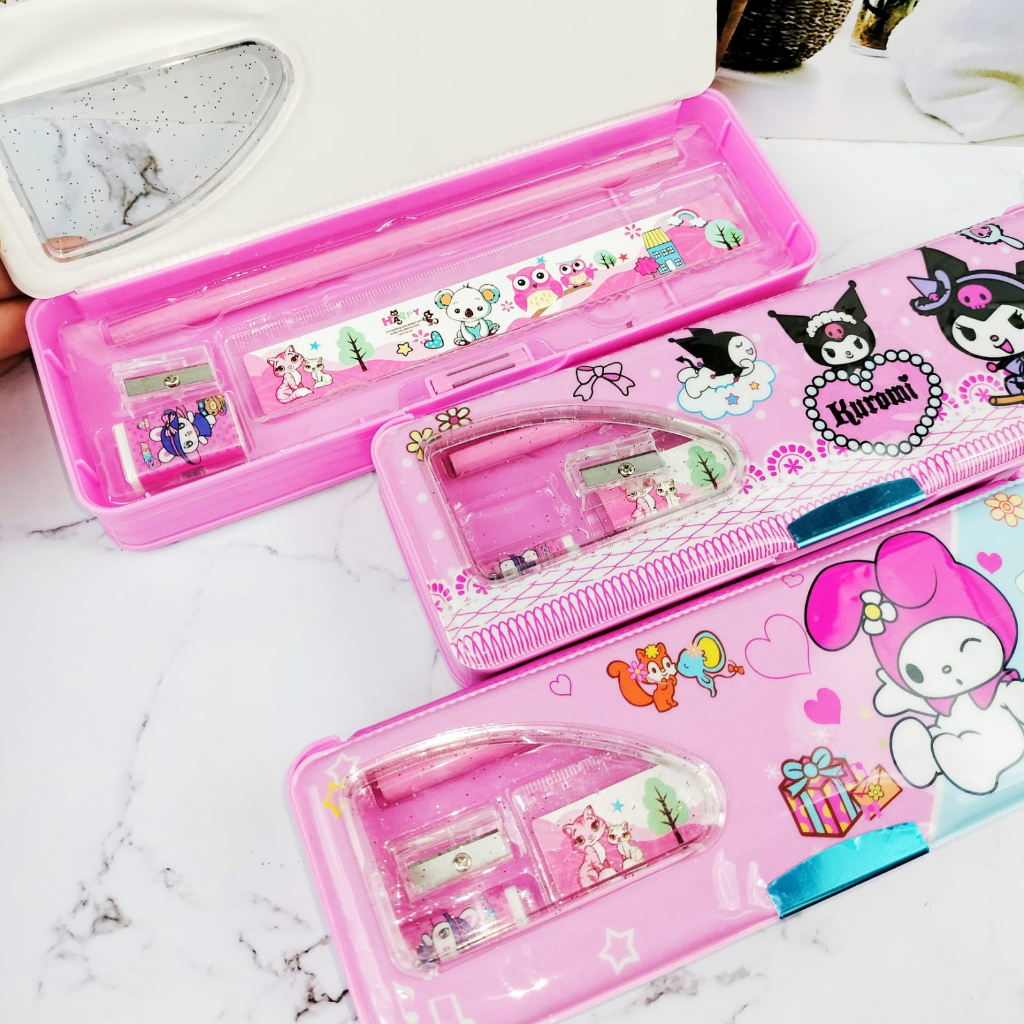 Kotak Pensil Magnet SANRIO Spesial Edition / Tempat Pensil Sanrio CUTE 2 Sekat ada kerikan nya ready 3 Variant Pink Biru Ungu Kualitas Terbaik bisa Grosir dan COD