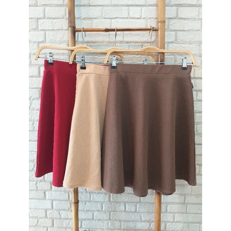 Olate Skrit | Rok Pendek Polos