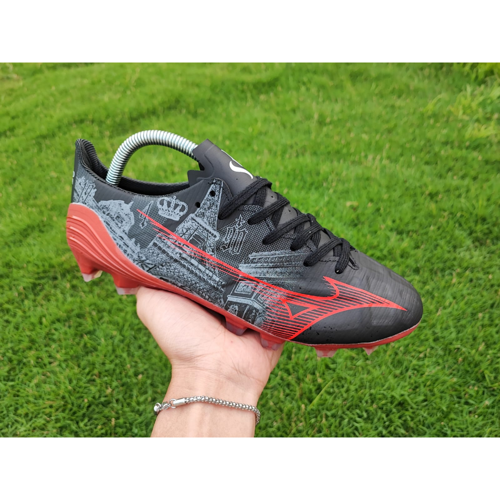 Soccer Sepatu Sepak Bola Mizuno Alpha SR4 Made In Japan FG - Black High Risk Red Black