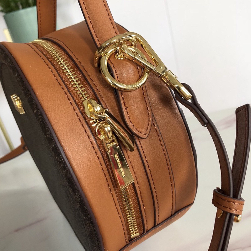 M-K 1088 Delaney Shoulder Bag