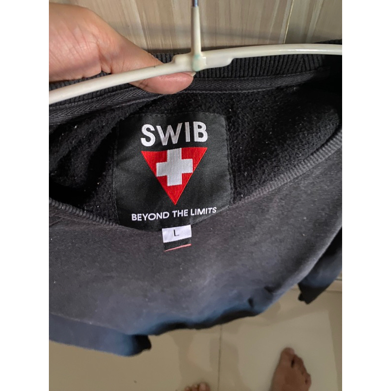 Crewneck SWIB leather di siku