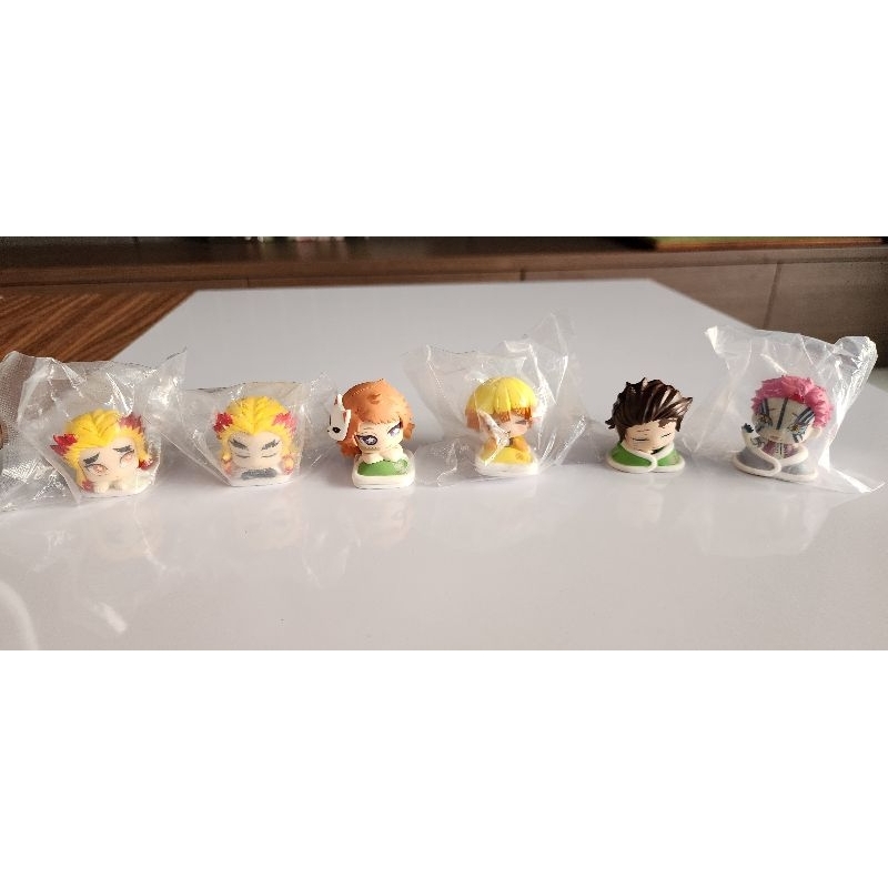 ONEMUTAN MERCHANDISE GACHA KIMETSU NO YAIBA