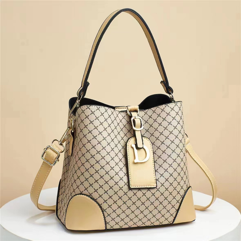 BJ57930 - BLACKBEIGE/KHAKIBEIGE/COFFEEBEIGE/BLACKBROWN/COFFEEBROWN/KHAKIBROWN/FULLCOFFEE/BLACKCOFFEE/KHAKICOFFEE TAS SLEMPANG HANDBAG JINJING WANITA FASHION IMPORT MODIS ELEGAN TERMURAH TERLARIS TERBARU BAGSTORE JAKARTA CR7930