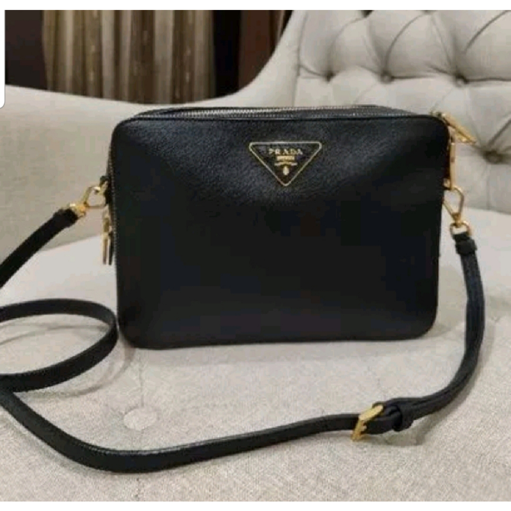Tas Prada